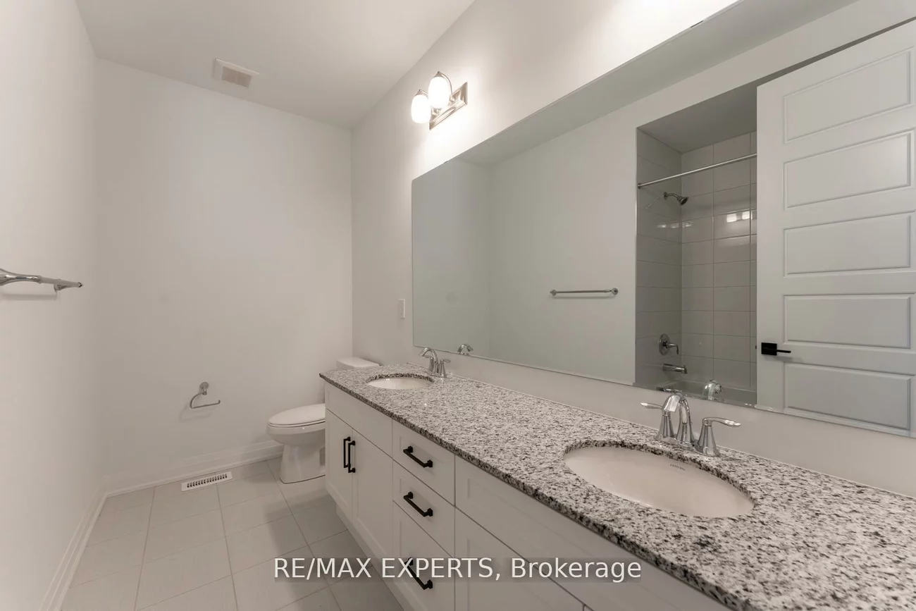 3299, Harasym, 1012 - NW Northwest, Oakville