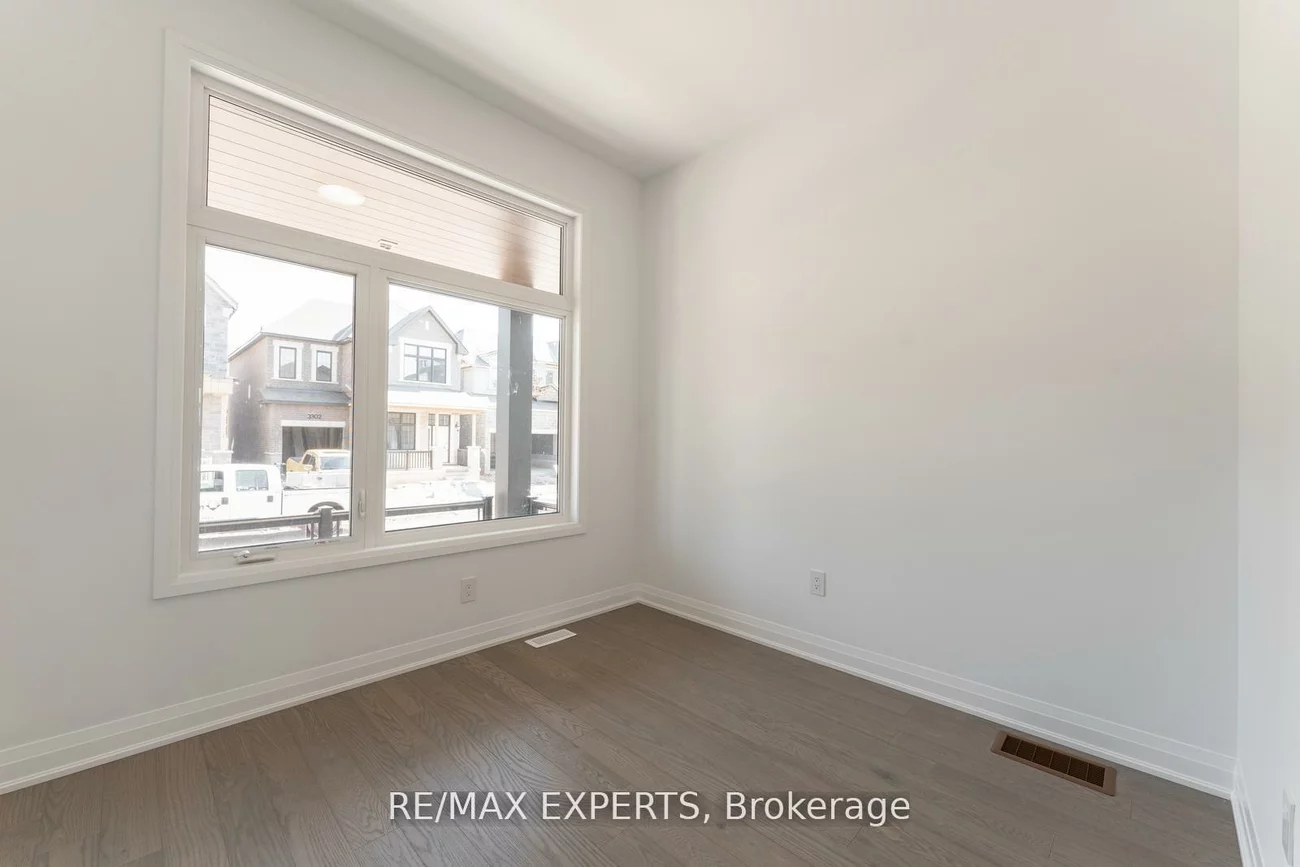 3299, Harasym, 1012 - NW Northwest, Oakville