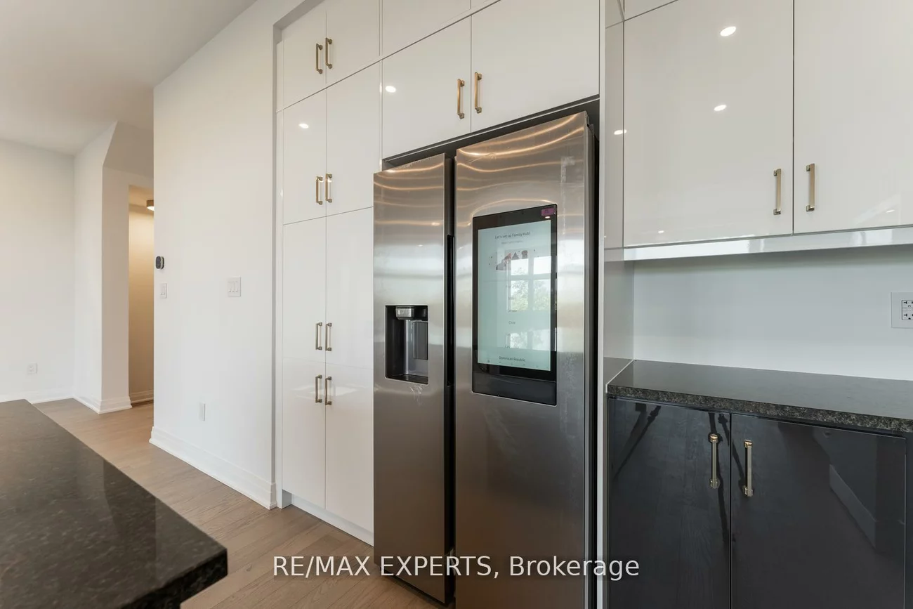 3299, Harasym, 1012 - NW Northwest, Oakville