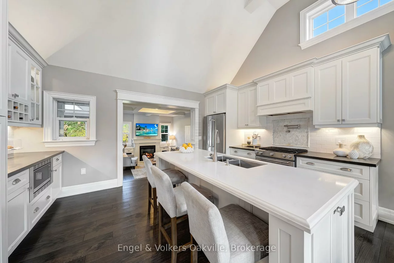 1378, Langdale, 1005 - FA Falgarwood, Oakville