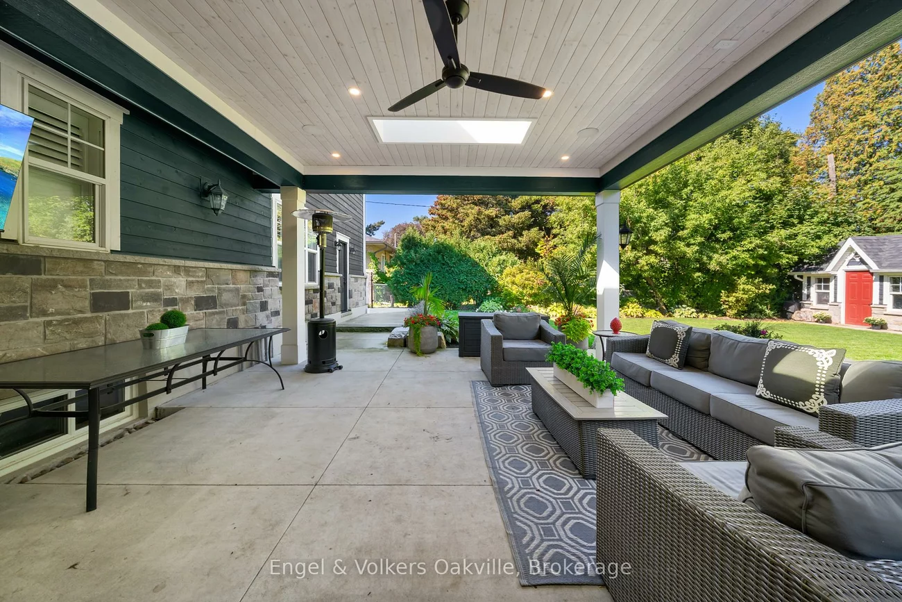 1378, Langdale, 1005 - FA Falgarwood, Oakville