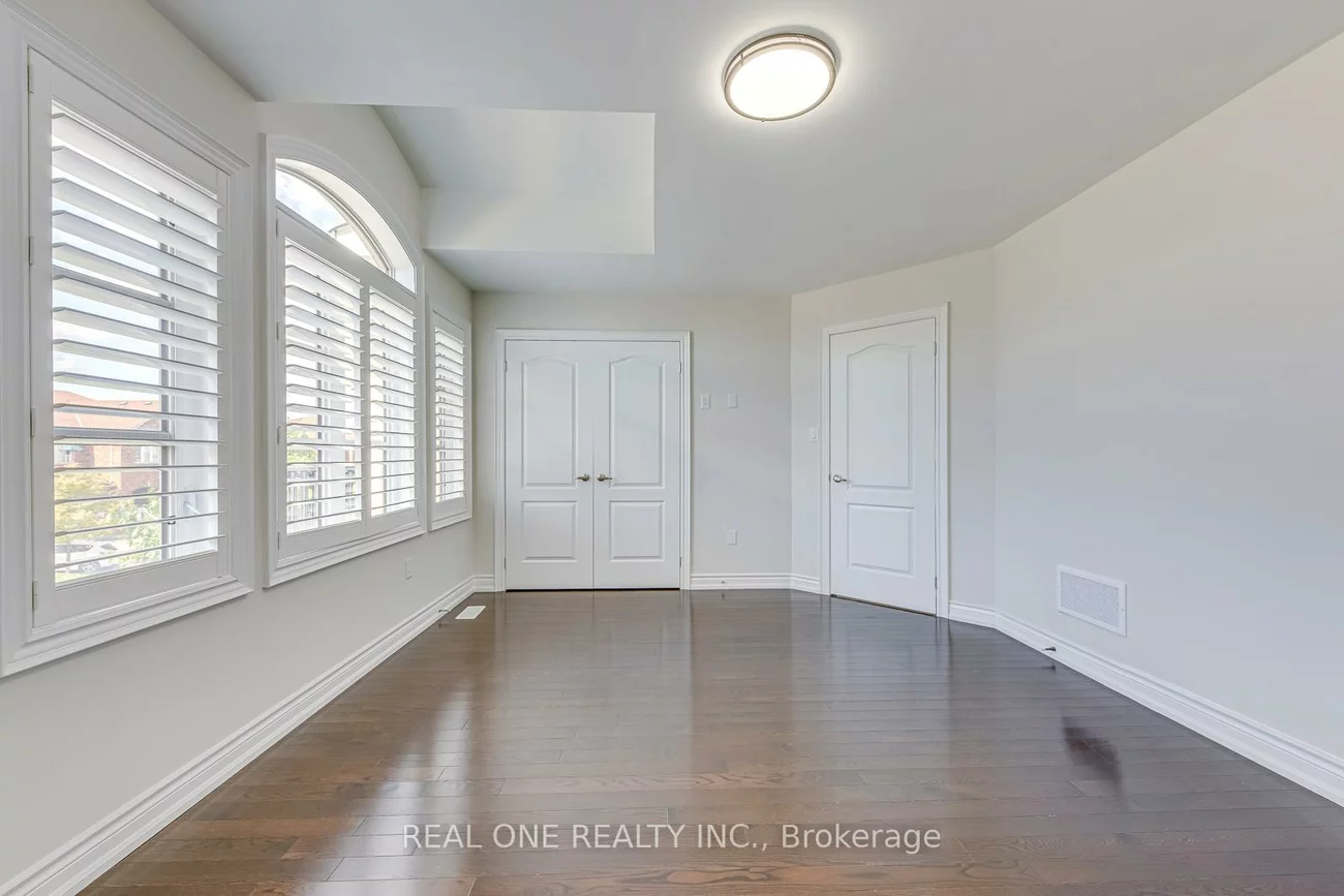 1342, Kestell, 1009 - JC Joshua Creek, Oakville