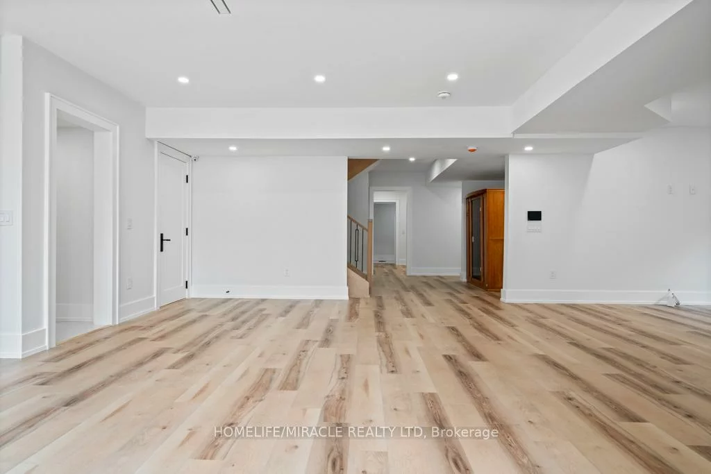 282, Maurice, 1002 - CO Central, Oakville