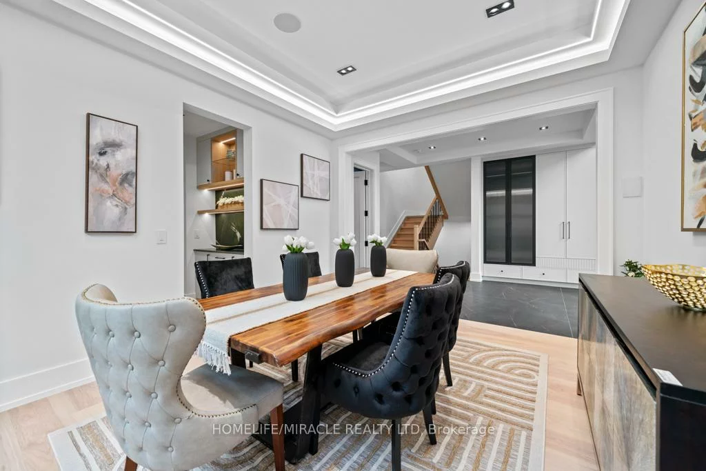 282, Maurice, 1002 - CO Central, Oakville