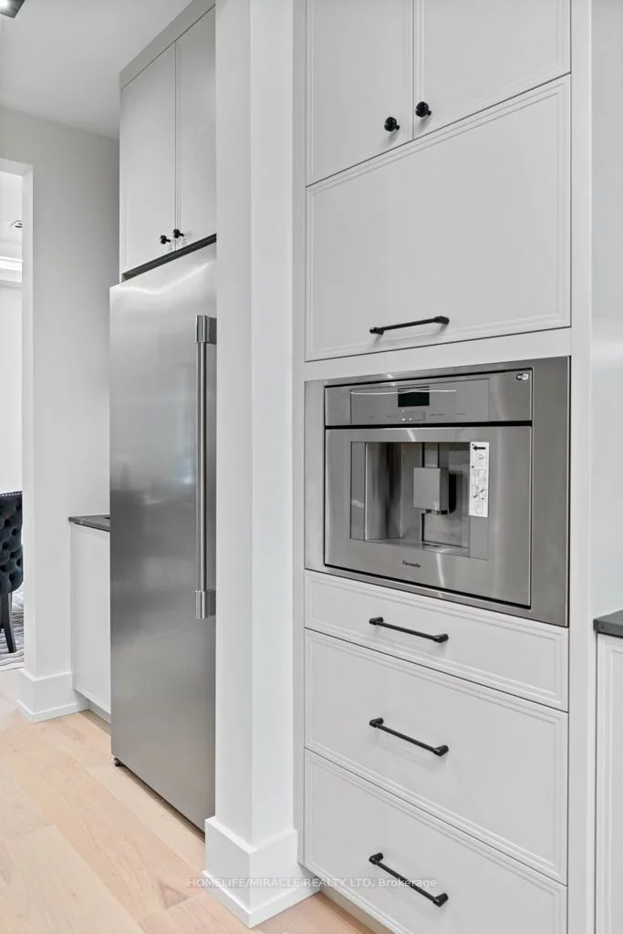 282, Maurice, 1002 - CO Central, Oakville