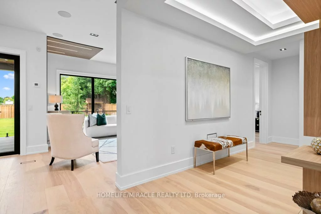 282, Maurice, 1002 - CO Central, Oakville