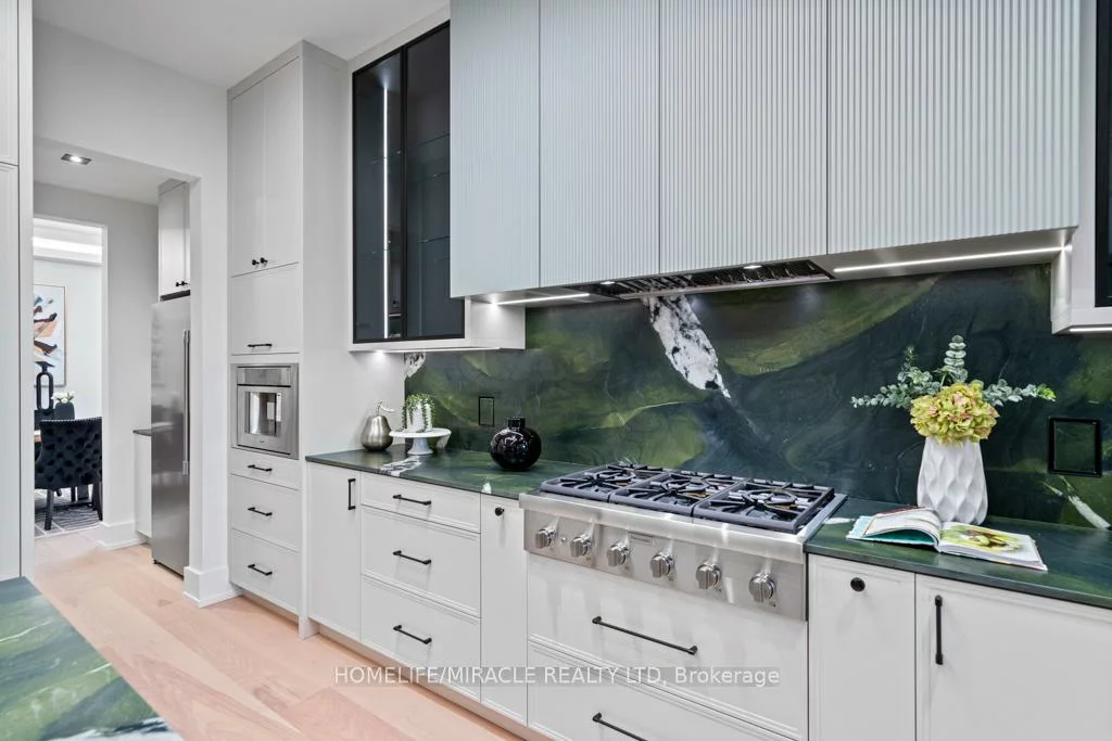 282, Maurice, 1002 - CO Central, Oakville