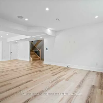 282, Maurice, 1002 - CO Central, Oakville