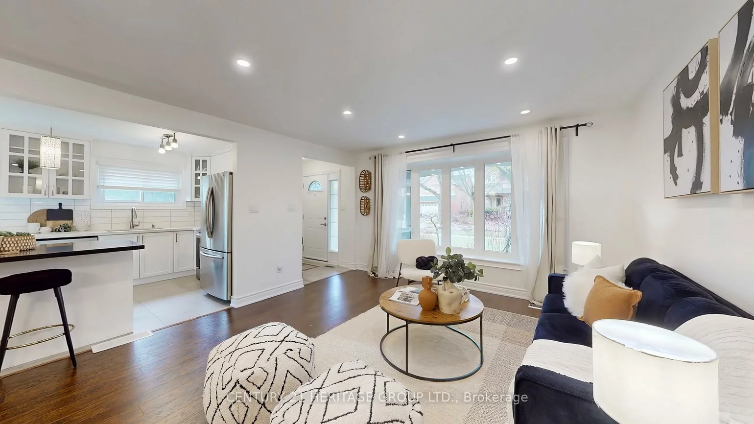 194, Sewell, 1003 - CP College Park, Oakville