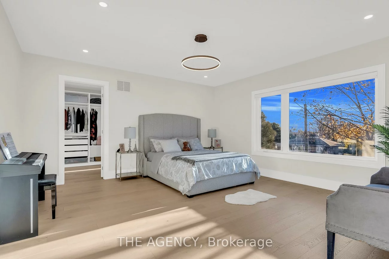 519, Third, 1020 - WO West, Oakville