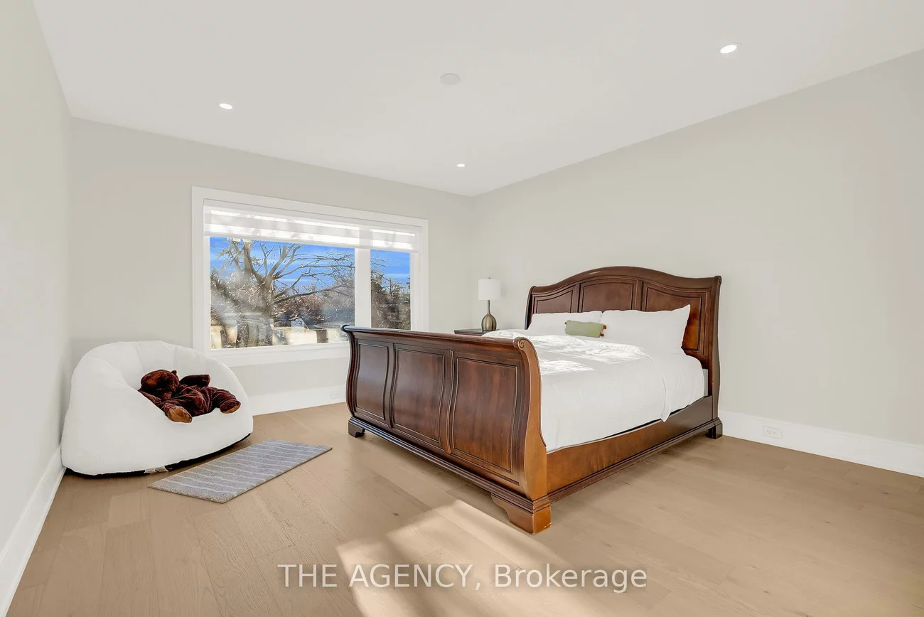 519, Third, 1020 - WO West, Oakville