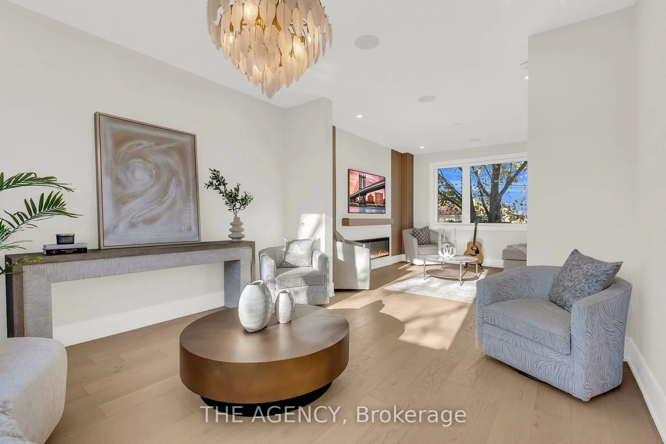 519, Third, 1020 - WO West, Oakville