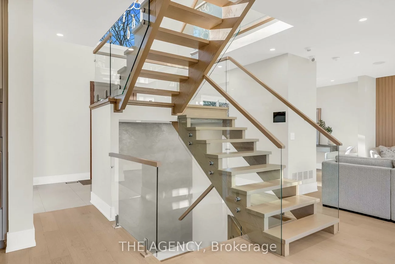 519, Third, 1020 - WO West, Oakville