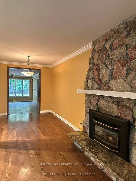 1085, Pearson, 1003 - CP College Park, Oakville