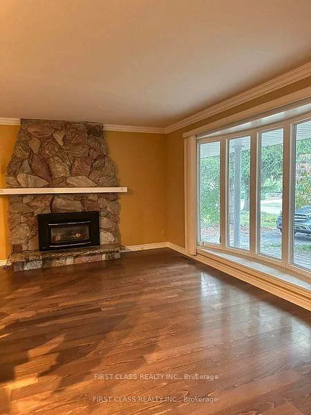 1085, Pearson, 1003 - CP College Park, Oakville