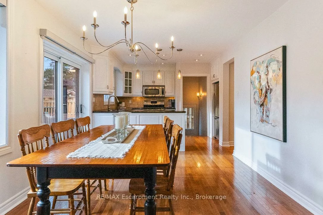 68, Glenmanor, 1002 - CO Central, Oakville