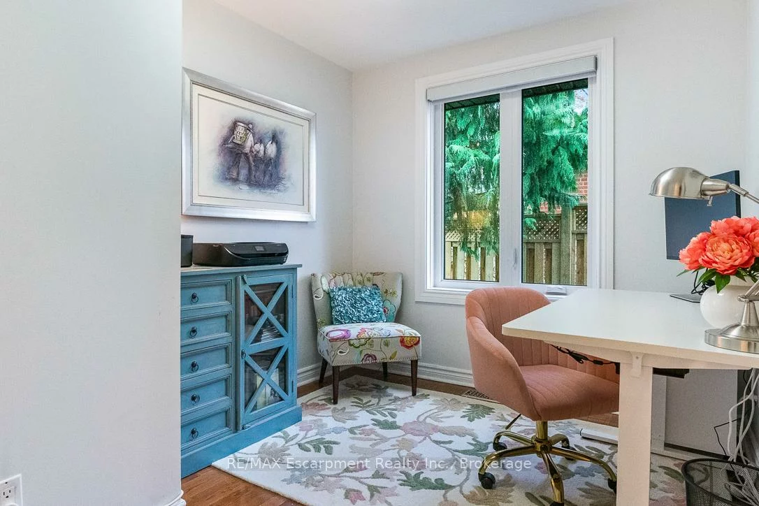 68, Glenmanor, 1002 - CO Central, Oakville