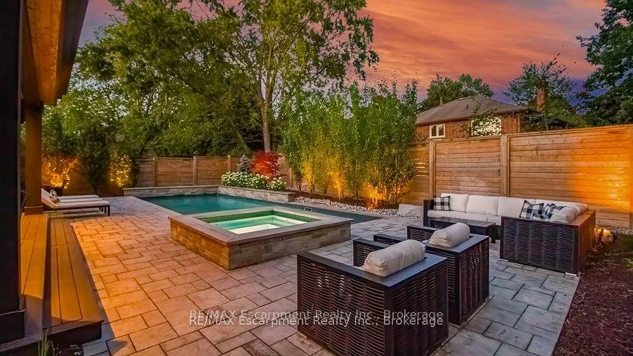 484, Aspen Forest, 1006 - FD Ford, Oakville