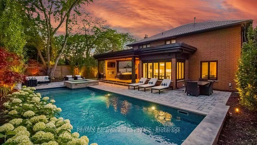 484, Aspen Forest, 1006 - FD Ford, Oakville