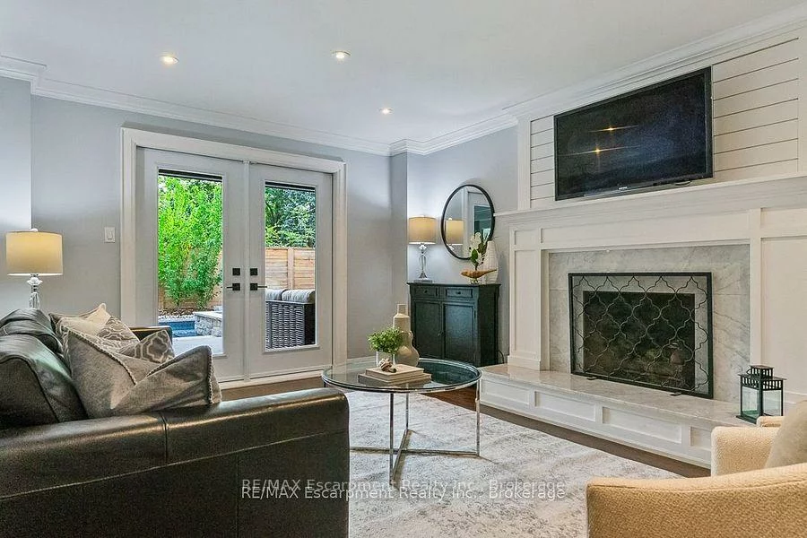 484, Aspen Forest, 1006 - FD Ford, Oakville