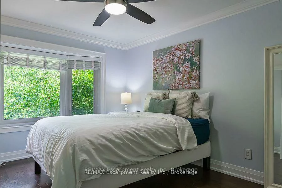 484, Aspen Forest, 1006 - FD Ford, Oakville