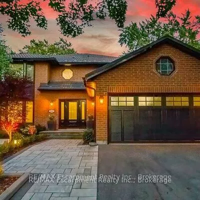 484, Aspen Forest, 1006 - FD Ford, Oakville