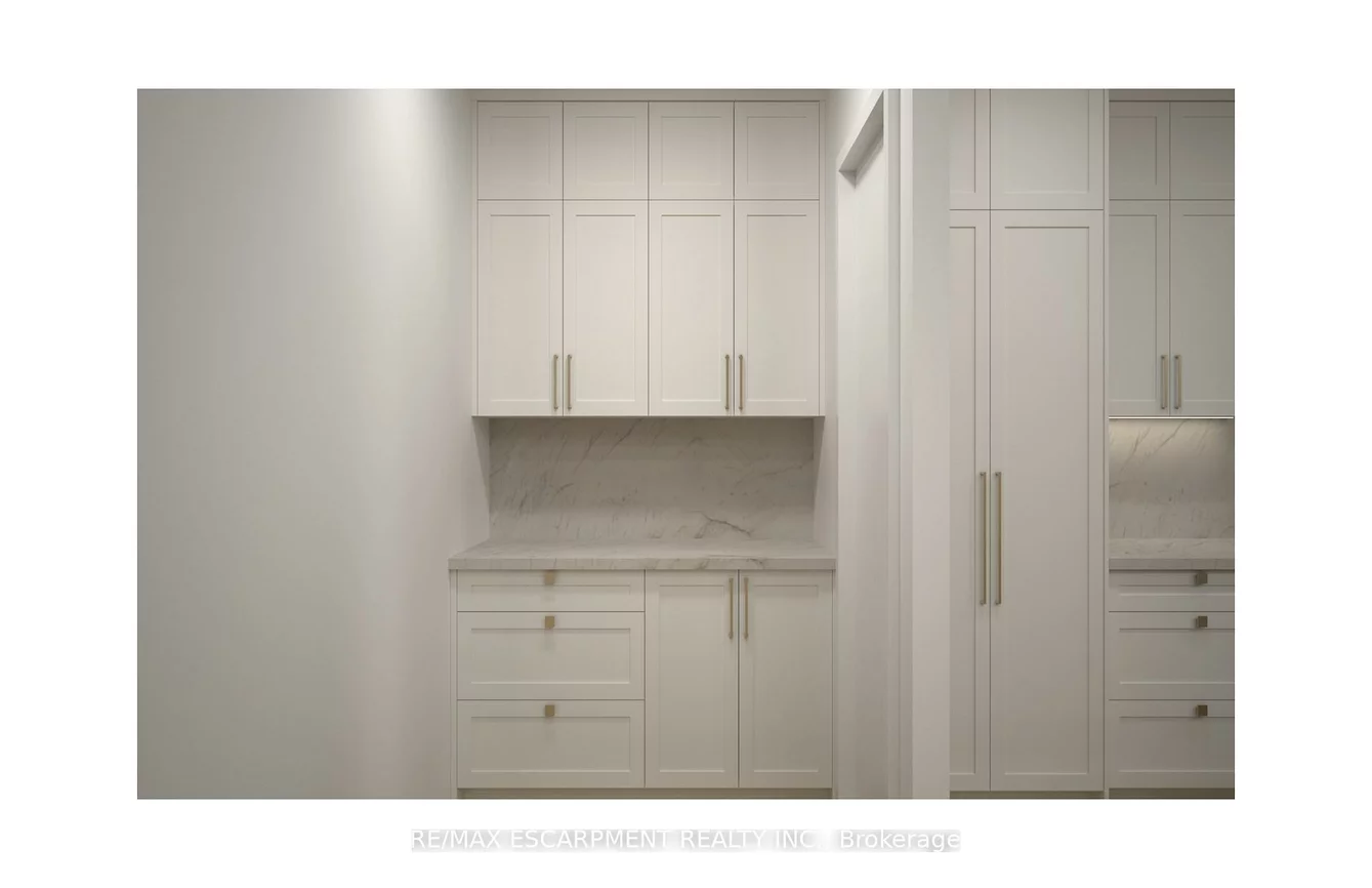 2488, Bridge, 1020 - WO West, Oakville