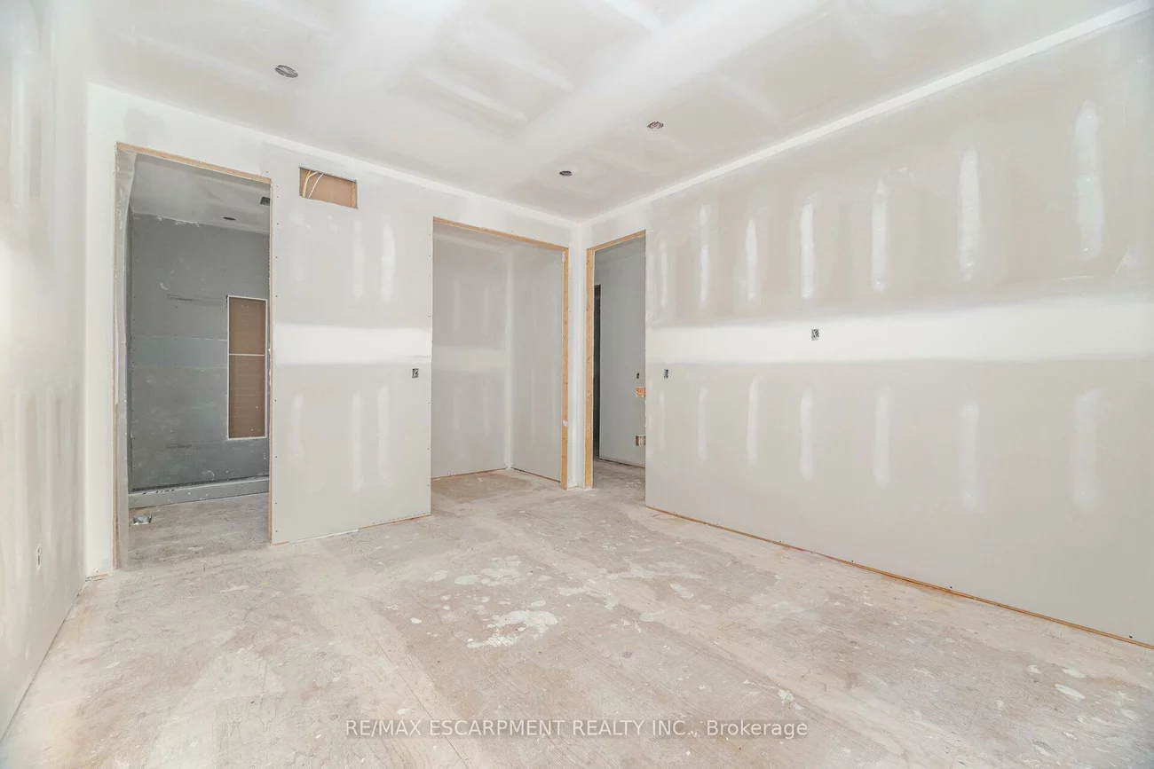 2488, Bridge, 1020 - WO West, Oakville