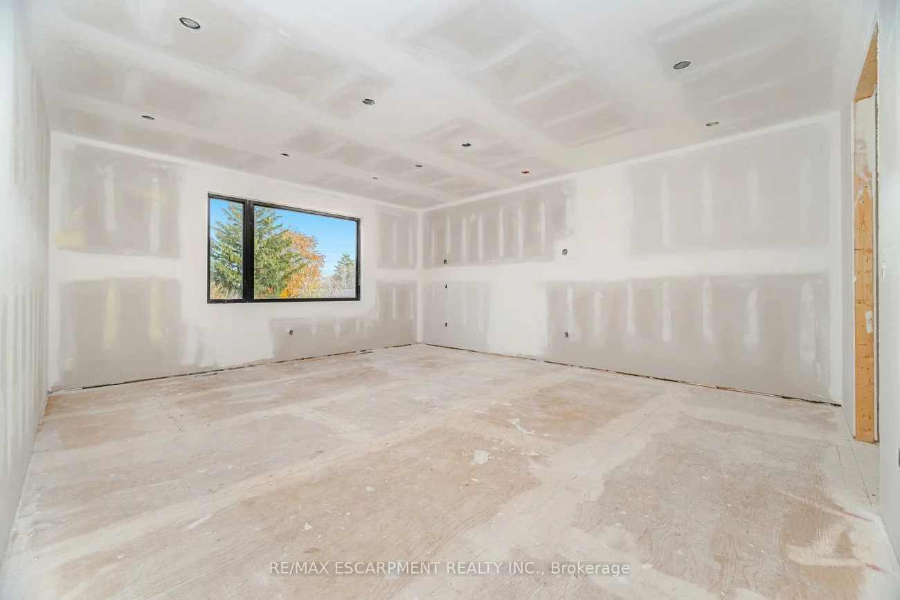 2488, Bridge, 1020 - WO West, Oakville