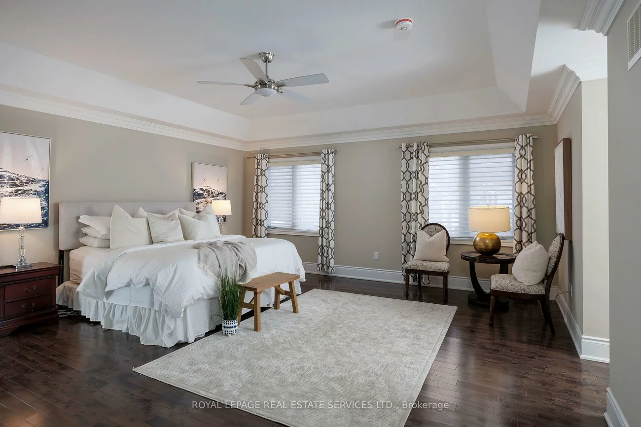 125, Paliser, 1017 - SW Southwest, Oakville