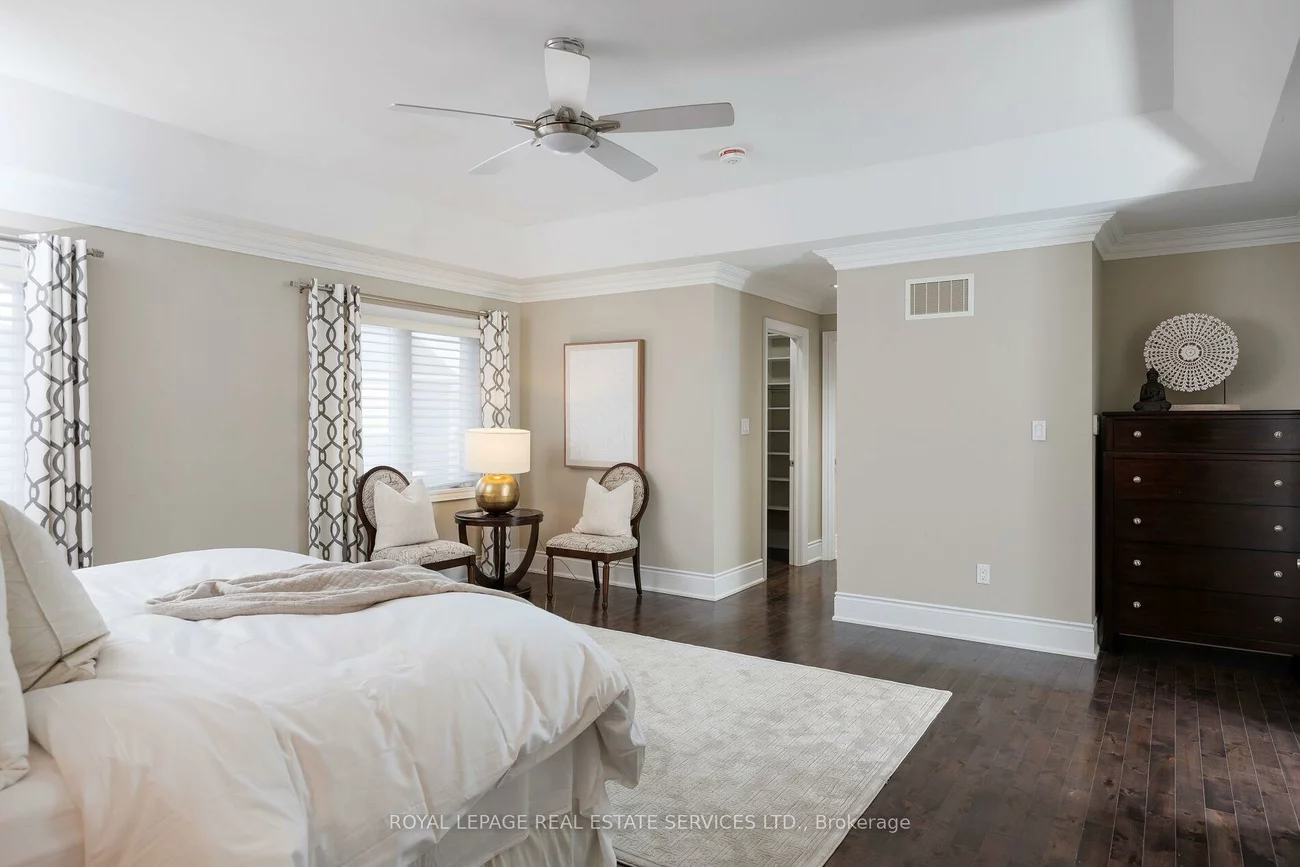 125, Paliser, 1017 - SW Southwest, Oakville