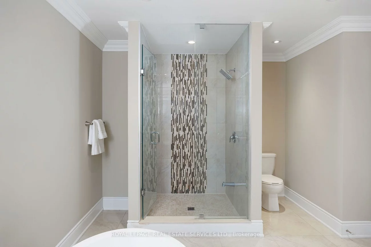 125, Paliser, 1017 - SW Southwest, Oakville