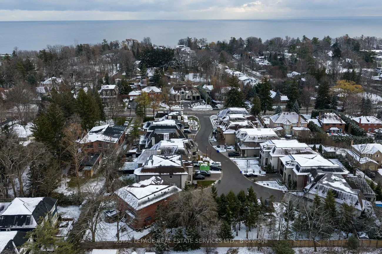 125, Paliser, 1017 - SW Southwest, Oakville