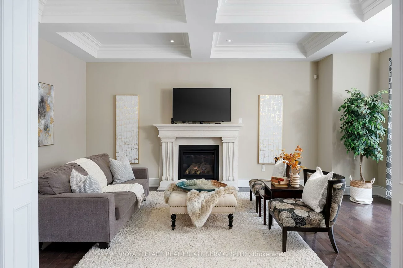 125, Paliser, 1017 - SW Southwest, Oakville