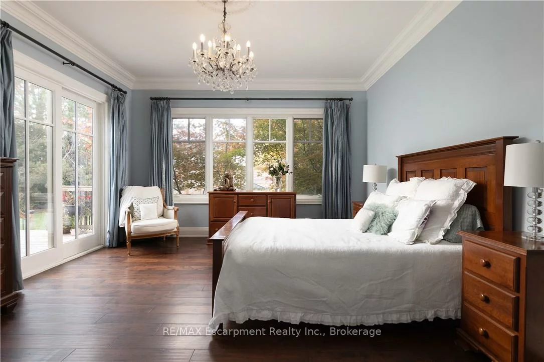 2073, Deramore, 1006 - FD Ford, Oakville