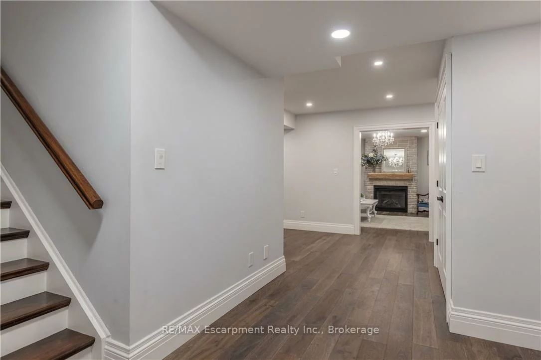 2073, Deramore, 1006 - FD Ford, Oakville