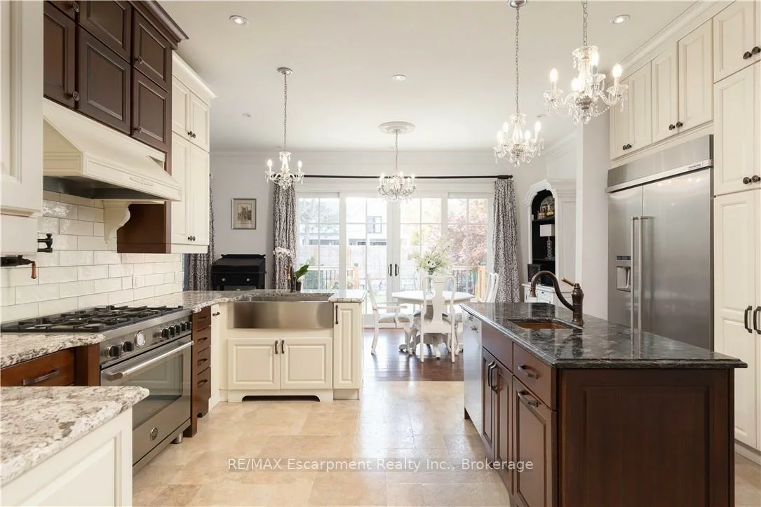 2073, Deramore, 1006 - FD Ford, Oakville