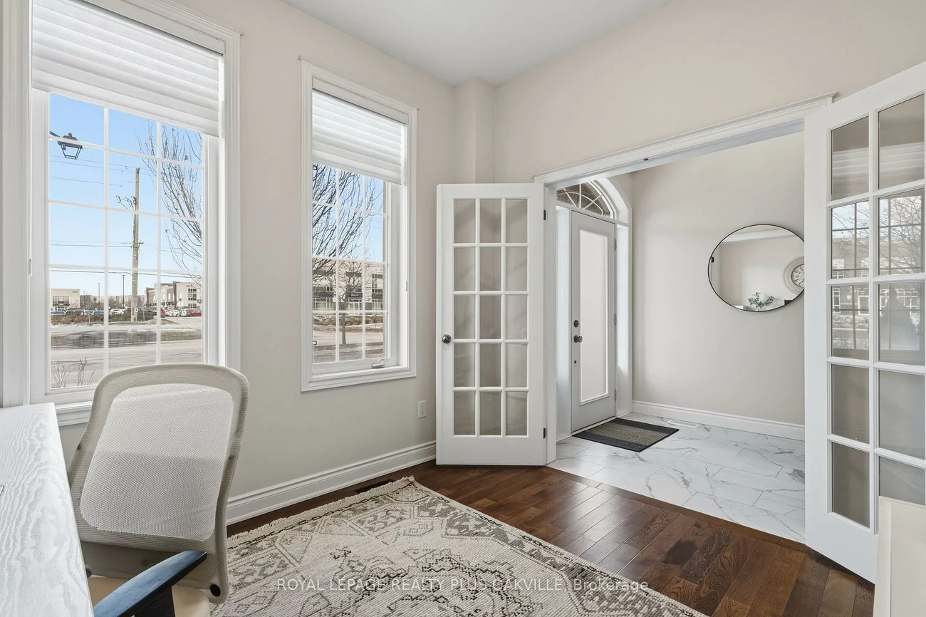 3488, Rebecca, 1001 - BR Bronte, Oakville