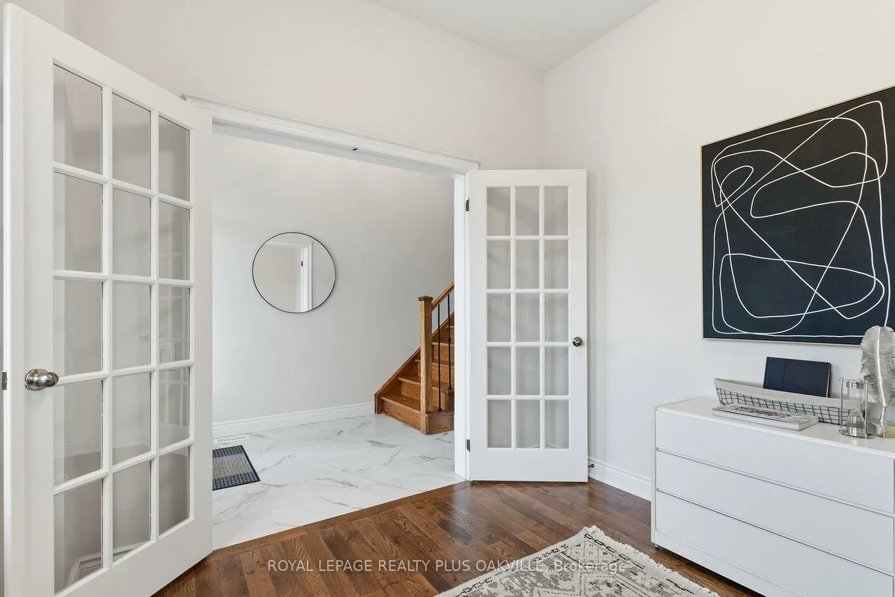 3488, Rebecca, 1001 - BR Bronte, Oakville