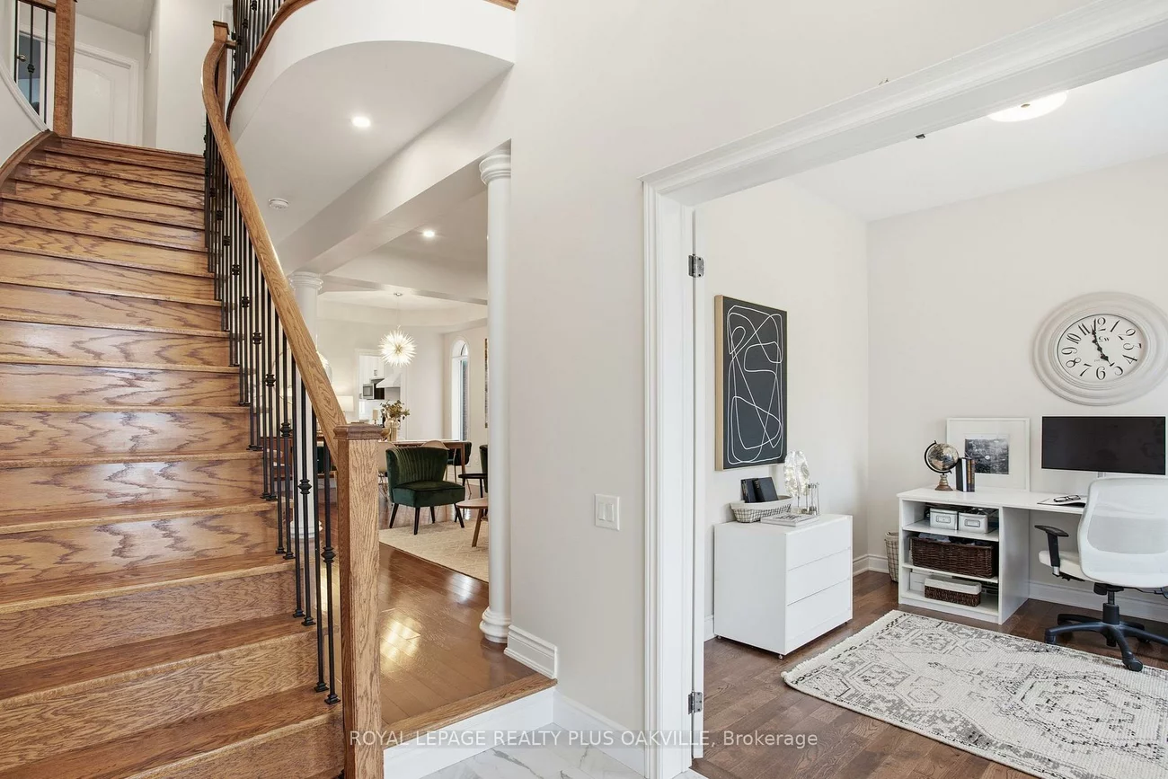 3488, Rebecca, 1001 - BR Bronte, Oakville