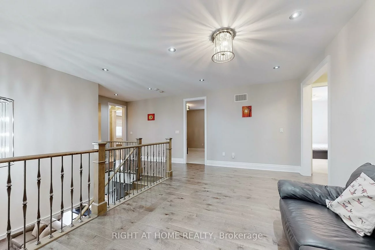 421, Ginger, 1008 - GO Glenorchy, Oakville