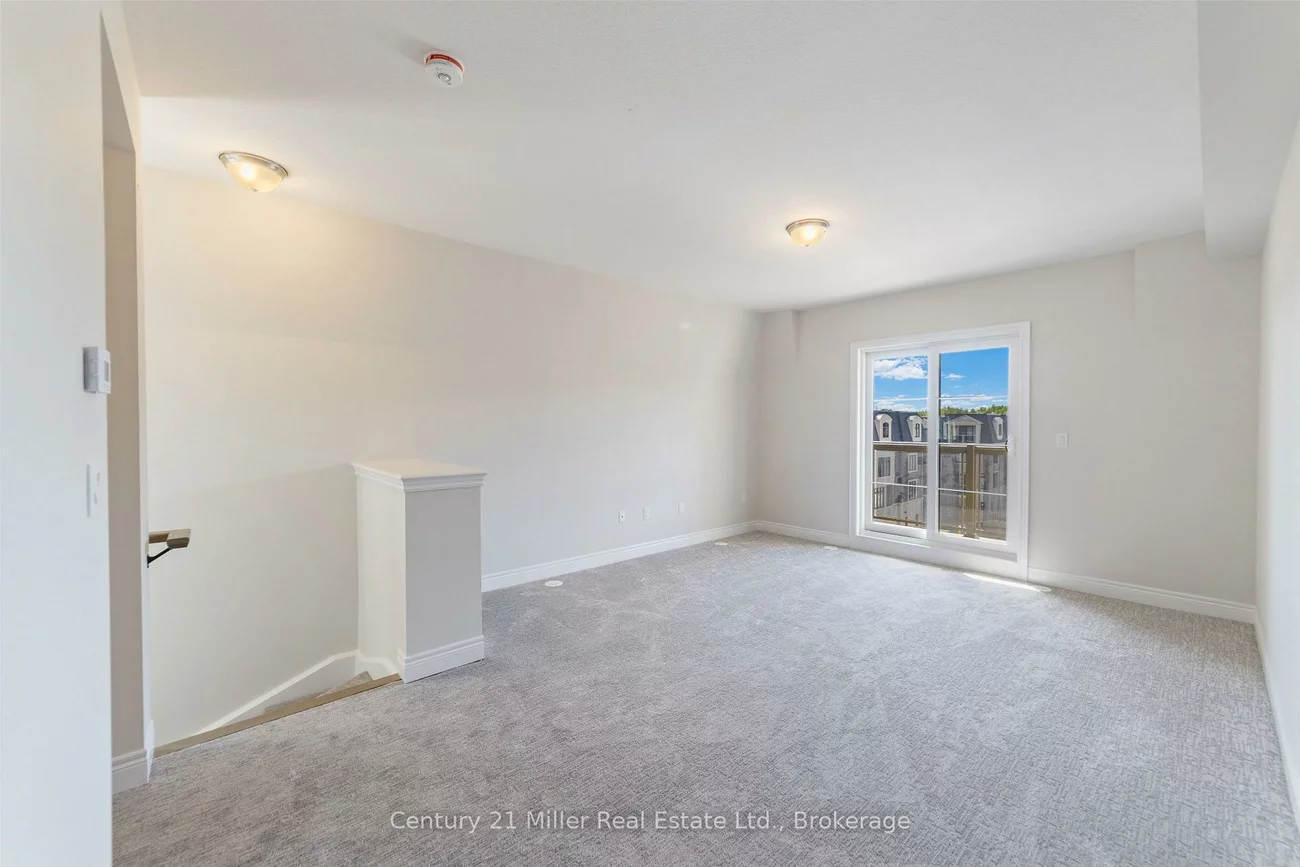 2140, Trafalgar, 1015 - RO River Oaks, Oakville