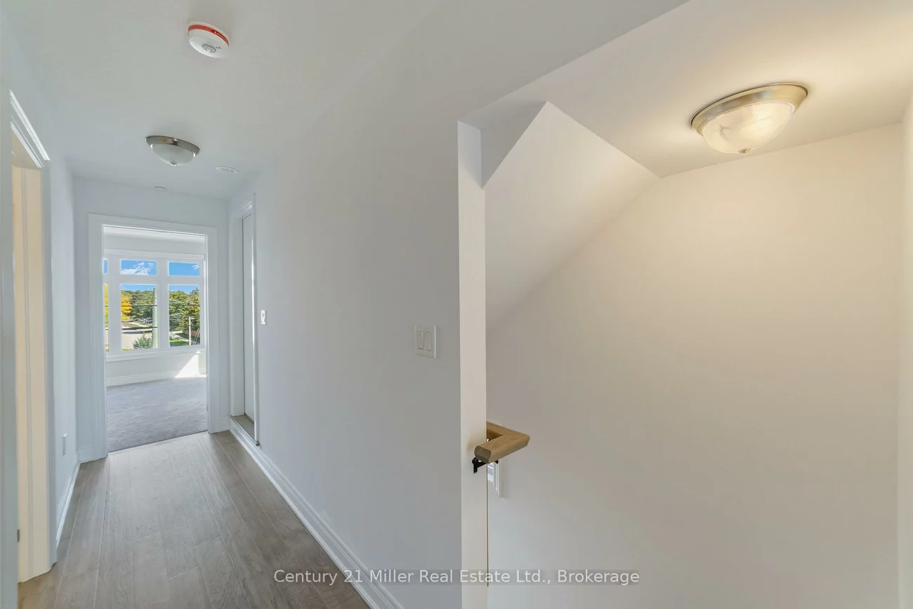 2140, Trafalgar, 1015 - RO River Oaks, Oakville