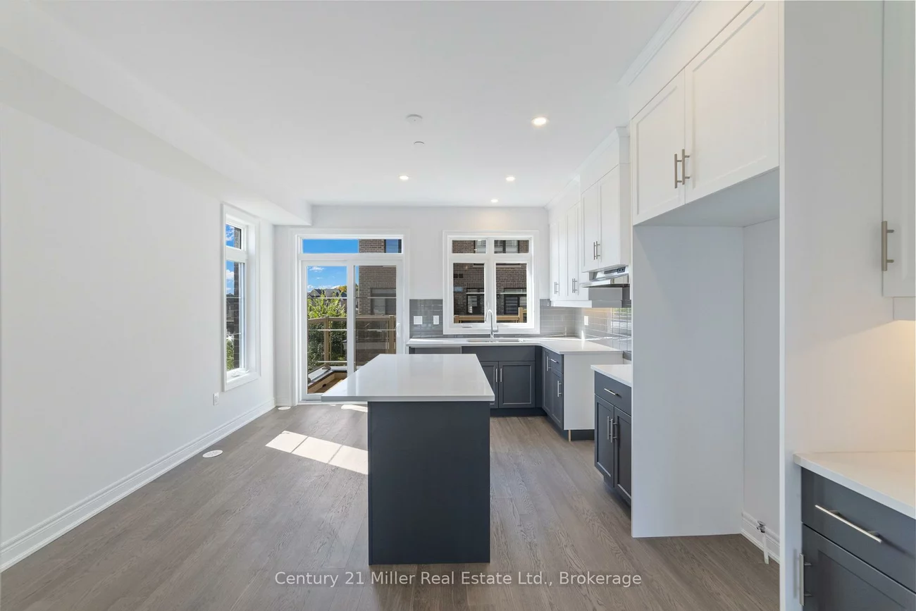 2140, Trafalgar, 1015 - RO River Oaks, Oakville