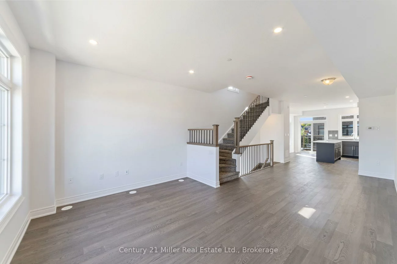 2140, Trafalgar, 1015 - RO River Oaks, Oakville