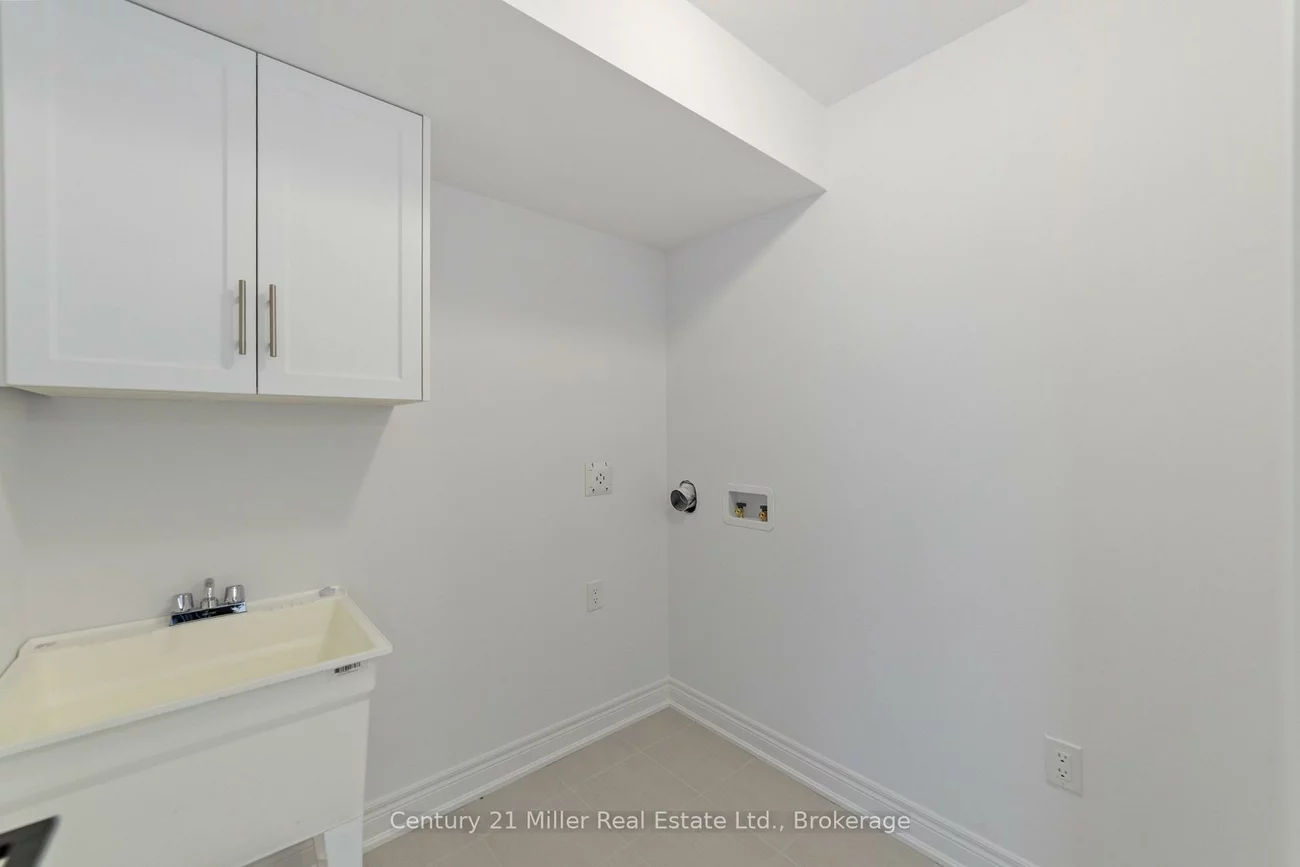 2140, Trafalgar, 1015 - RO River Oaks, Oakville