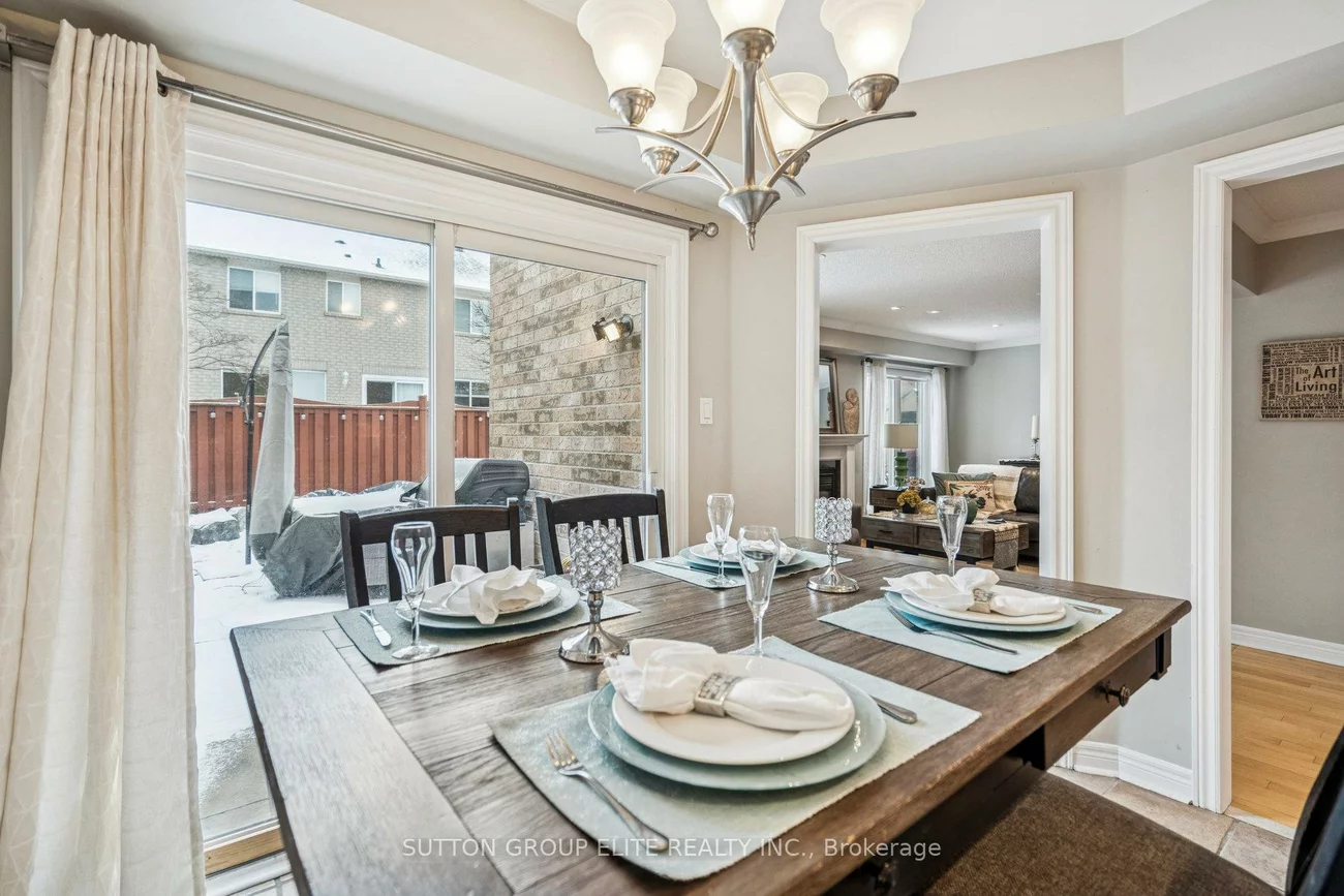 2424, Oakhaven, 1022 - WT West Oak Trails, Oakville