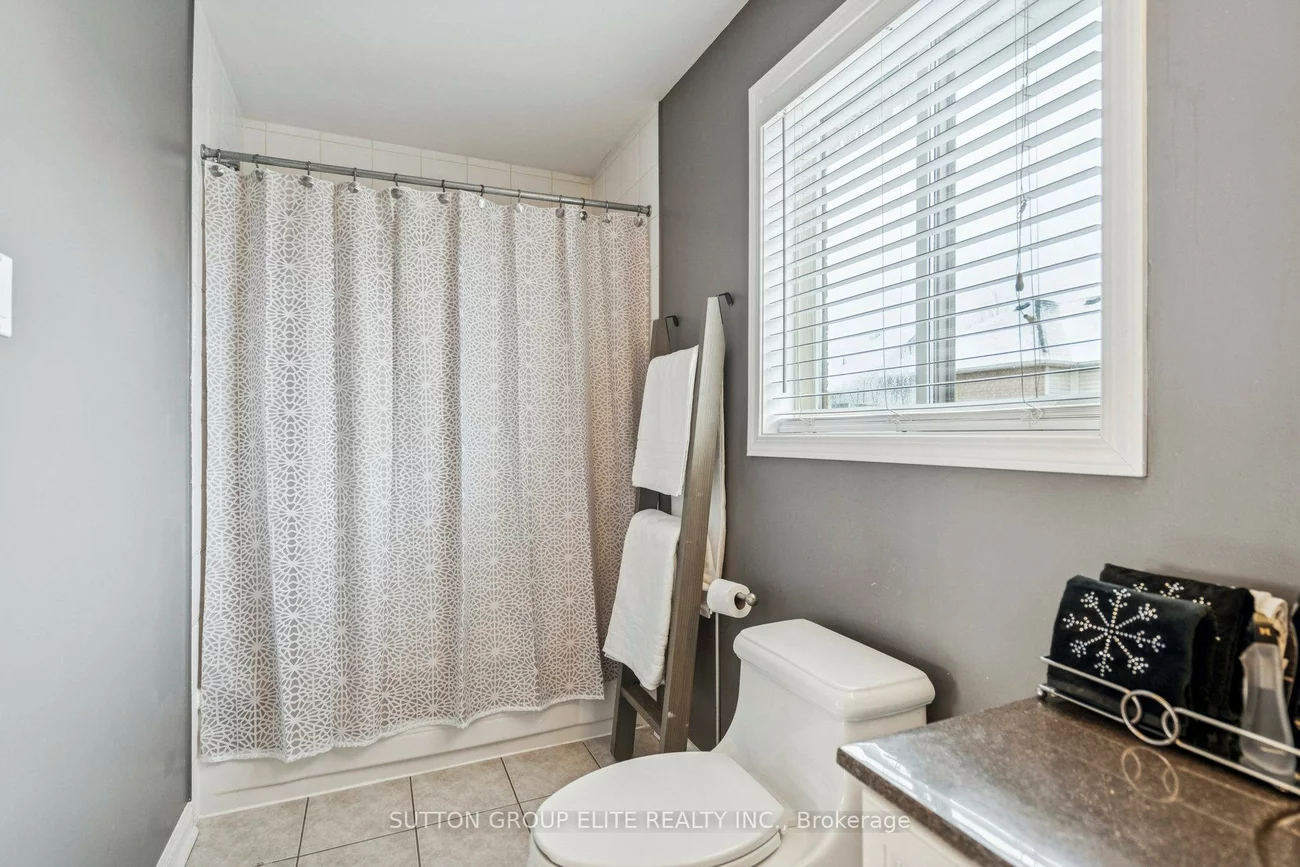 2424, Oakhaven, 1022 - WT West Oak Trails, Oakville