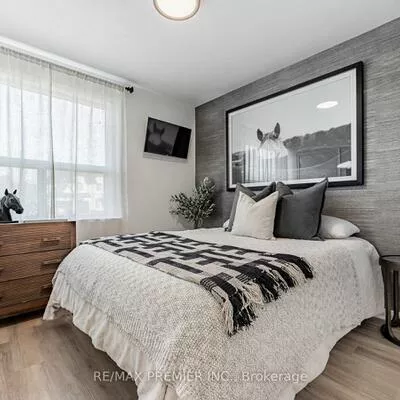 1368, Tansley, 1020 - WO West, Oakville