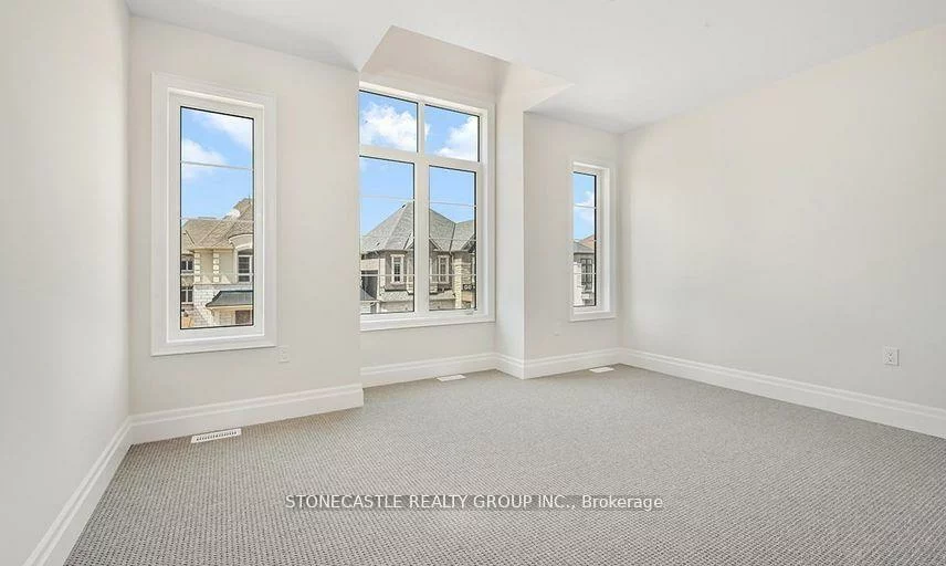 1326, Lynx, 1010 - JM Joshua Meadows, Oakville